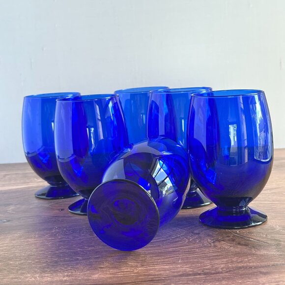 Nybro Glasbruk Cobalt Blue Footed Glasses, Set of 6, Swedish Blown Glass Goblets - Picture 3 of 8
